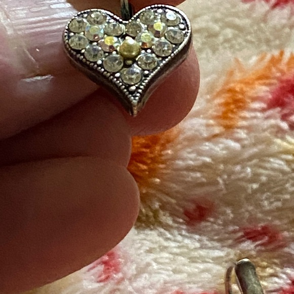 Marcasite and crystals, beautiful heart earrings reflect colors brilliantly - Picture 2 of 7